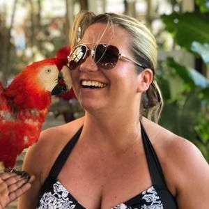 Meet your Posher, Julie